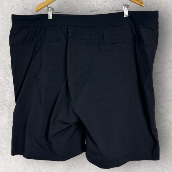 Athleta Trekki Bermuda 2.0 Black Hiking Shorts Size 26 Climbing Ripstop 2022 - Picture 15 of 16